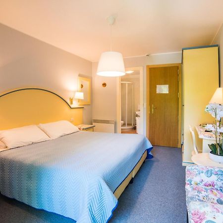 Albergo Milano Snc Lanzo dʼIntelvi Kültér fotó